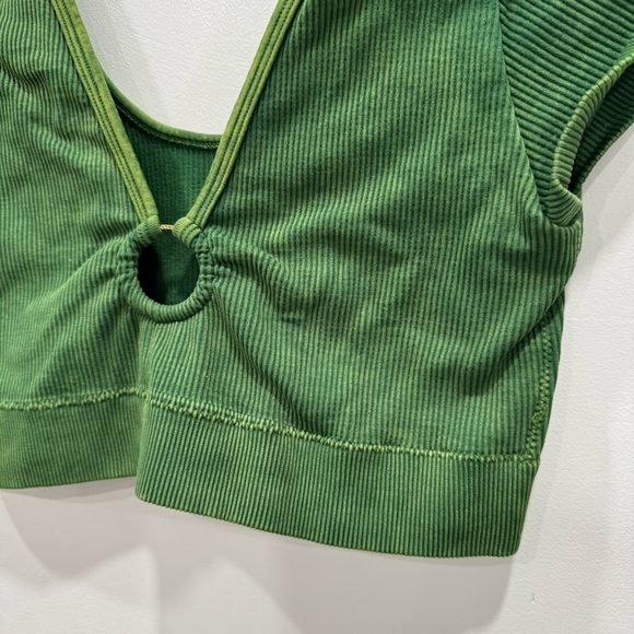 Aerie Ribbed Short Sleeve V-Neck Cropped Top Green Medium Circle Ring Detail - Picture 3 of 4